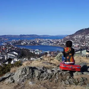 Montana Берген